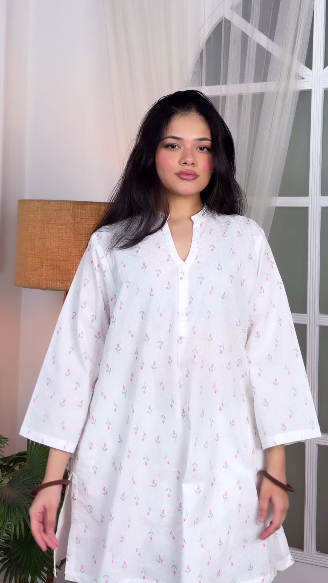 Feather – White Cotton Relaxed-Fit Kurta Set